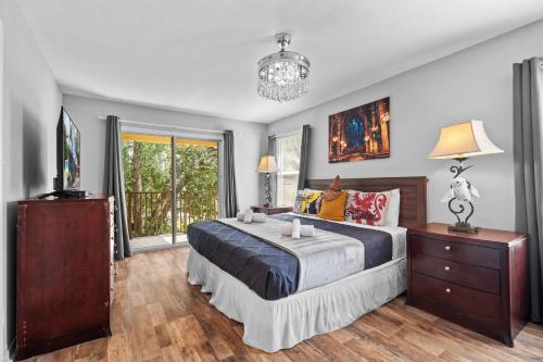 Cozy 4 Bedroom Townhome 2512 photo 9