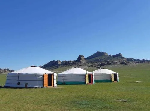1000 Starlight Steppe Camp