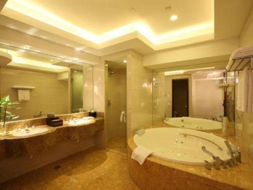 Phòng tắm tại Hangzhou Merchant Marco Garden Hotel