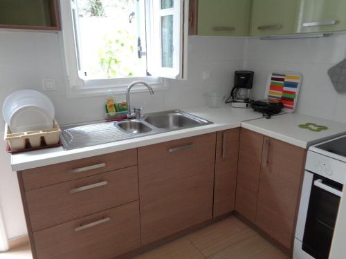 Gallery image of Green View Apartments in Agios Nikitas