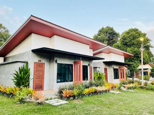 Zahrada ubytování Baan Klang Suan Resort