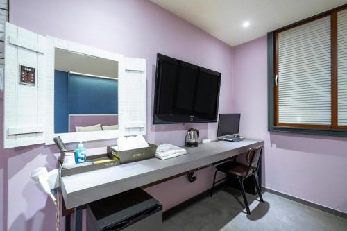 Μια τηλεόραση ή/και κέντρο ψυχαγωγίας στο Hotel 7