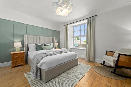 Postel nebo postele na pokoji v ubytování Gorgeous Windermere Home - 3 Bedrooms