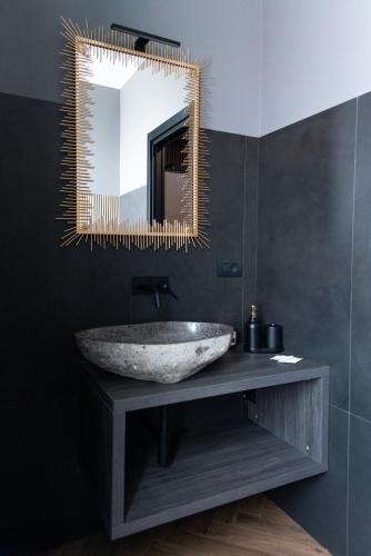 One of one Experiences - LOVE SPA SUITE