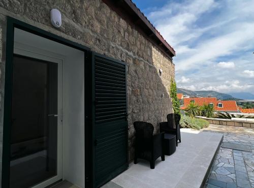 Apartments & Rooms Tapera