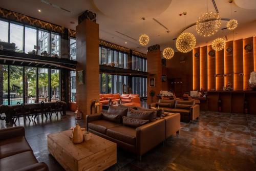 Posezení v ubytování Квартира 1спальня CitygateKamala D508 IBG Property