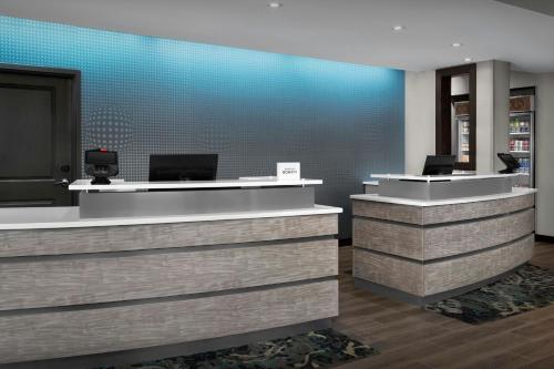 Лобби или стойка регистрации в Residence Inn by Marriott Jacksonville South Bartram Park