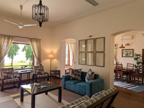 Zona de estar de Fort St David by Luxunlock