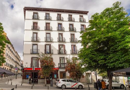 Bright and cozy-2Bedrooms 1Bathroom-Chueca