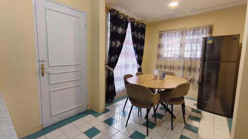 Φωτογραφία από το άλμπουμ του Villa Dalia Puncak K2-32 σε Cikundul