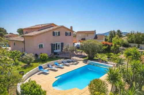 Villa Les Capucines by Villa Plus