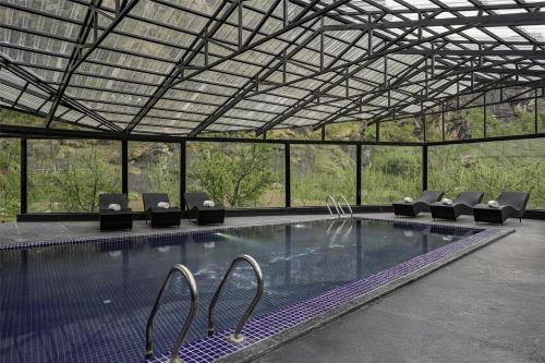 Kolam renang di atau dekat dengan Palchan Hotel & Spa - A member of Radisson Individuals Retreats