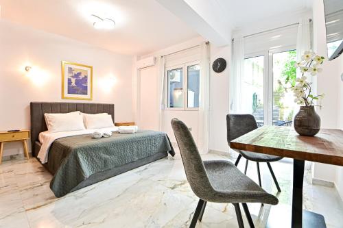 Acropolis Luxurious Apartment 100 Mbps Metro Garden