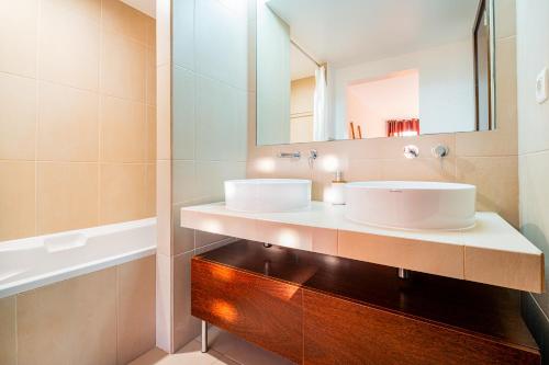 Salgados Beach - 2 Bedroom Apartment