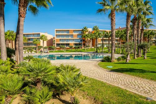 Salgados Beach - 2 Bedroom Apartment