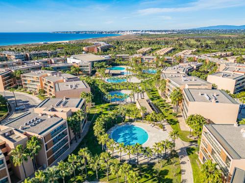 Salgados Beach - 2 Bedroom Apartment