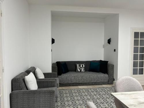 Foto dalla galleria di L Ervélégance - Jardin DS - L'Harmonie Evénements House a Sablé-sur-Sarthe