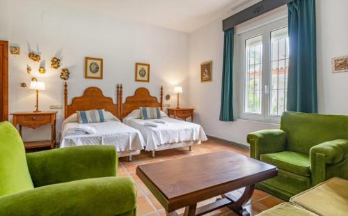 Family country house with pool in Conil