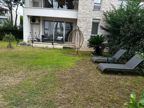 Coastal Garden Retreat