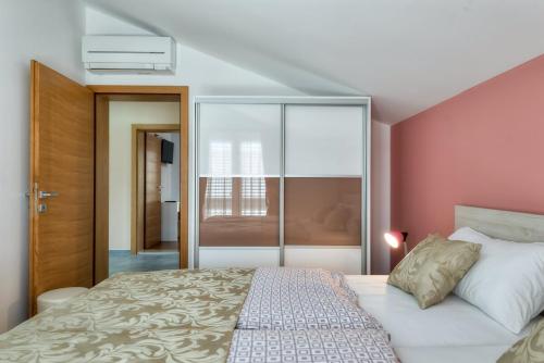 Luxury-New Apartment