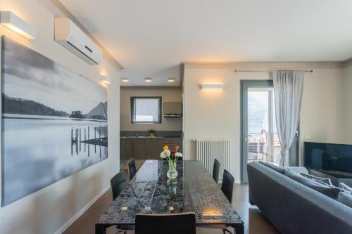 Nhà bếp/bếp nhỏ tại Mulino Vista Lake by Rent All Como