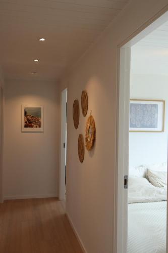 Katil atau katil-katil dalam bilik di Penthouse over the harbour