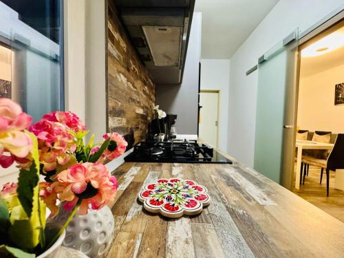 Η κουζίνα ή μικρή κουζίνα στο Joy City Stay Nemoianu 13A-8