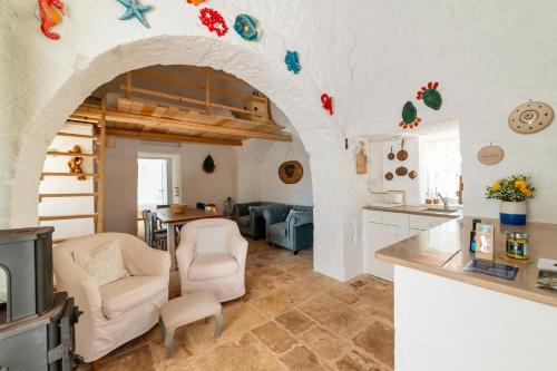 Trullo Ape Regina by Monholiday photo 2