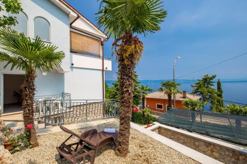Wohnung In Obrs Mit Kleiner Terrasse Und Meerblick