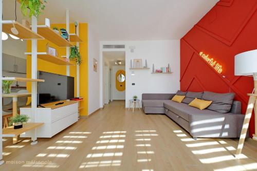 Color House, roof garden & parking