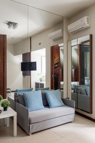 Charming Ajuda Apartment with Air Conditioning