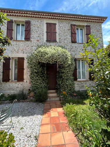 Photo de la galerie de l'établissement studio à la mer dans un Mas provençal, à Cannes