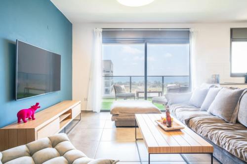 Vibrant Seaside Stay with Balcony