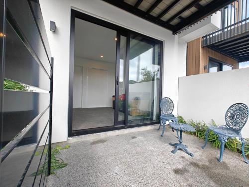 Balkón nebo terasa v ubytování Convenient 1Bed Studio with Ensuite By Hagley Park