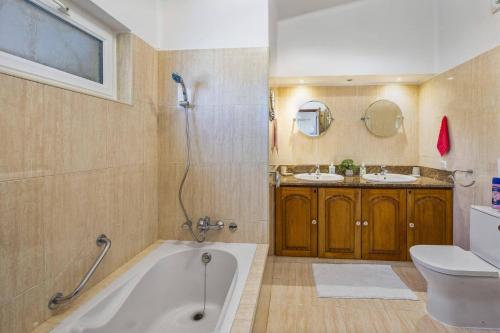 Villa Casa Fatinha by Villa Plus