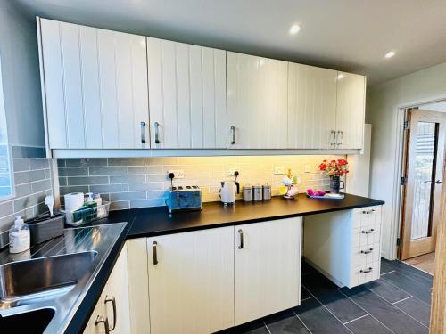 Dapur atau dapur kecil di Ynyslas View