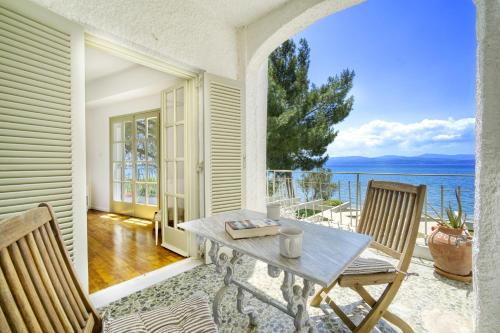 Salt & Stone Beachfront Retreat by Estia