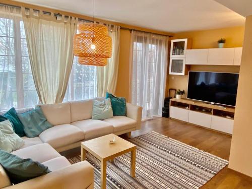 Gallery image of Modern Villa with Garden in Evksinograd, Varna by Flat manаger in Varna City