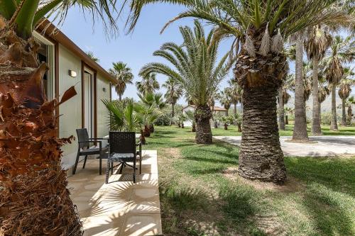 Jardín al aire libre en La Palma Beachfront Suites