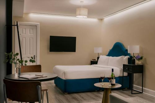 Foto Thistle Suites Royal Garden 4