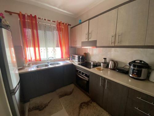 Η κουζίνα ή μικρή κουζίνα στο Apartment Norga