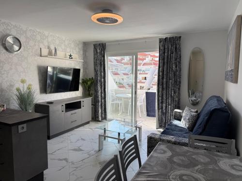 Central location C, Americas, pool view sunny wifi