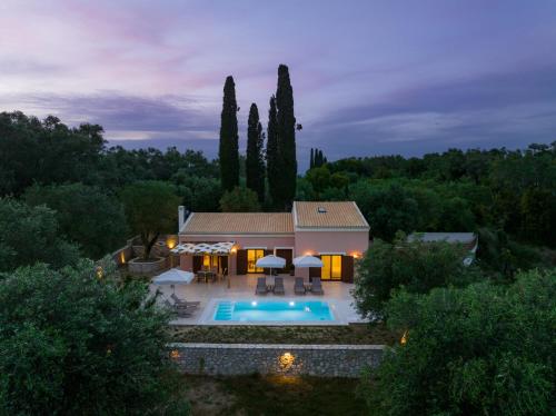 Πισίνα στο ή κοντά στο Villa Markia