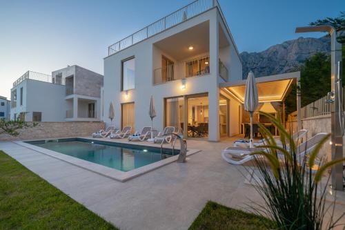 NEW! Villa Adore Makarska