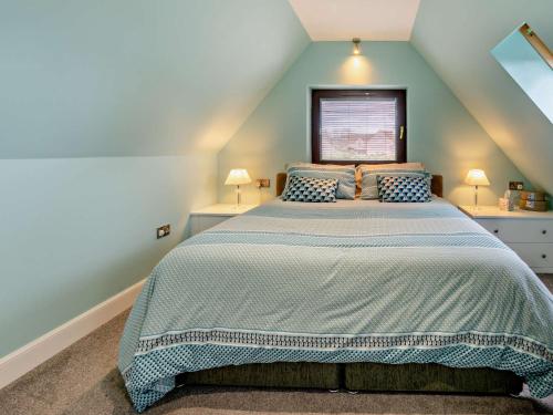 Ένα ή περισσότερα κρεβάτια σε δωμάτιο στο 1 Bed in St Monans 85554