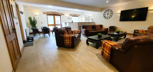 Posezení v ubytování The Victorian Barn, Self-Catering Holidays with Pool and Hot Tubs, Dorset