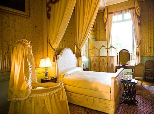Postel nebo postele na pokoji v ubytování Hotel EL DE Olive Suites Near IGI Airport