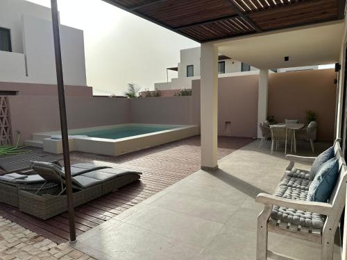 Bassein majutusasutuses Vila Cristina Alojamento, Praia Estoril, Boa Vista või selle lähedal