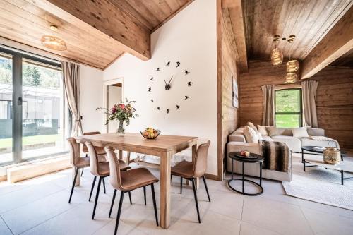 Χώρος καθιστικού στο Apartment Cerna Les Houches - by EMERALD STAY