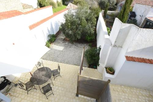 Bangunan di mana terletaknya rumah percutian